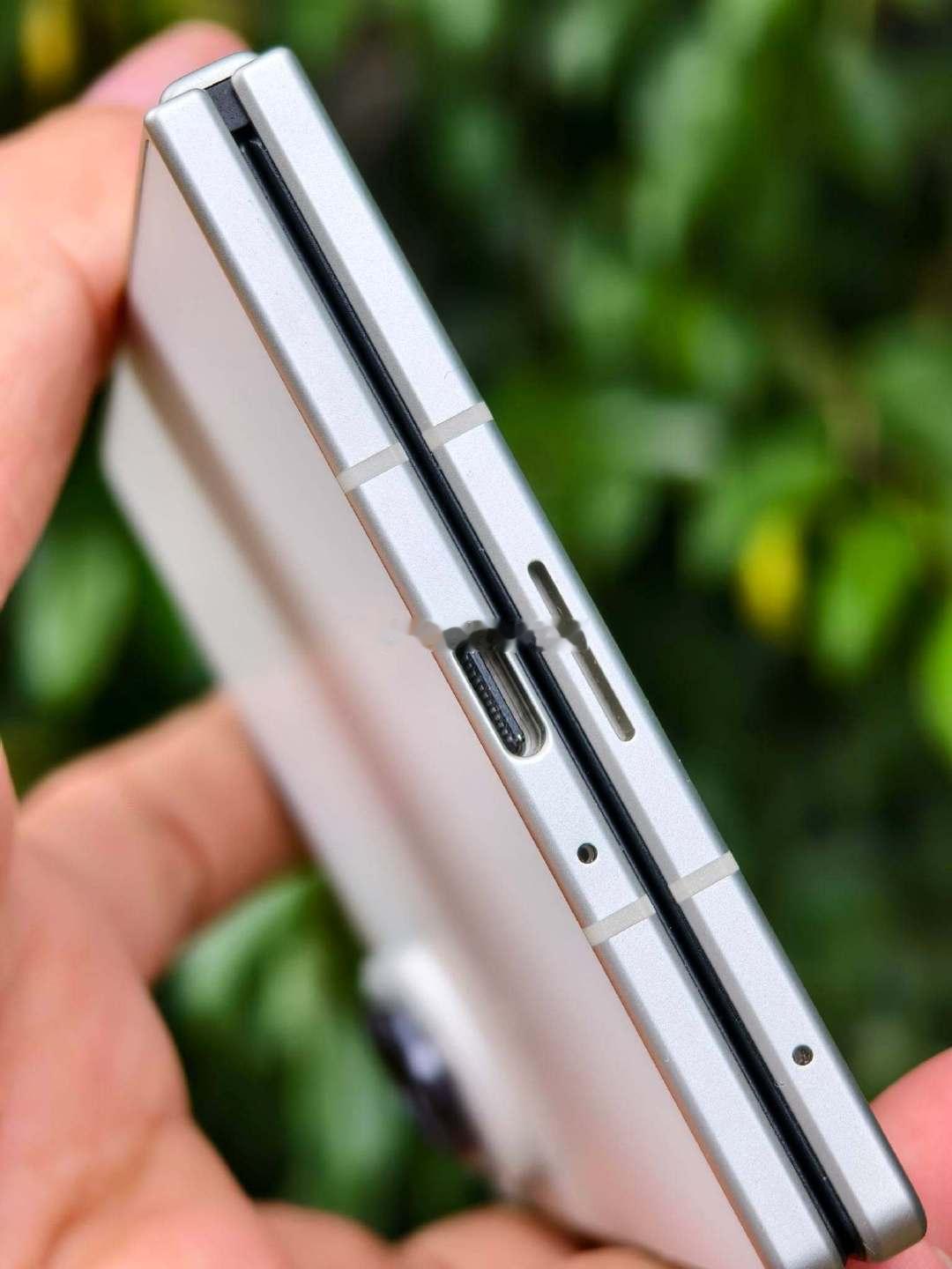 折叠屏的终极形态，三星Galaxy Z Fold8上手体验 ​