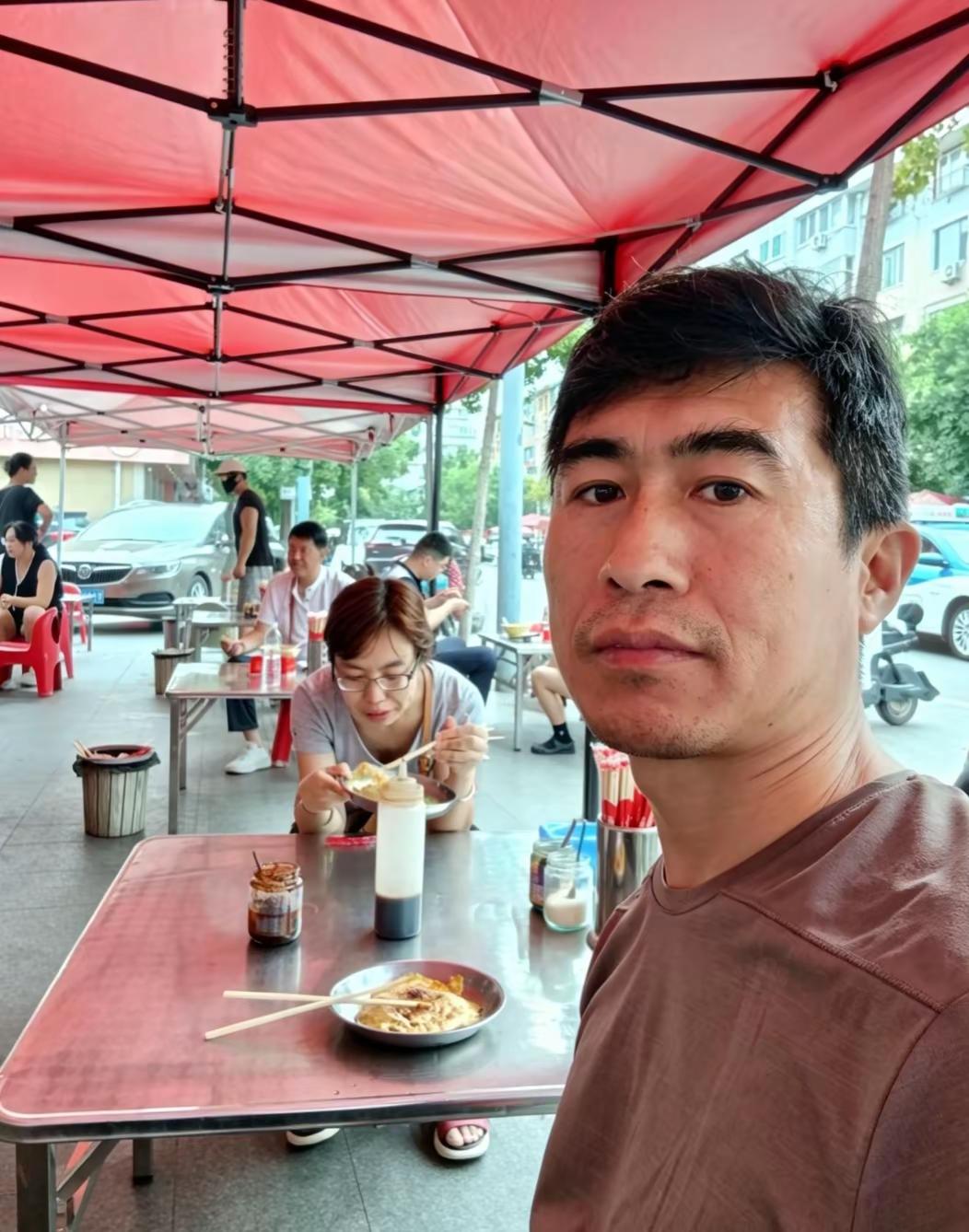 特意来任贤齐吃过的早餐店打卡啦，脖糕的味道还不错