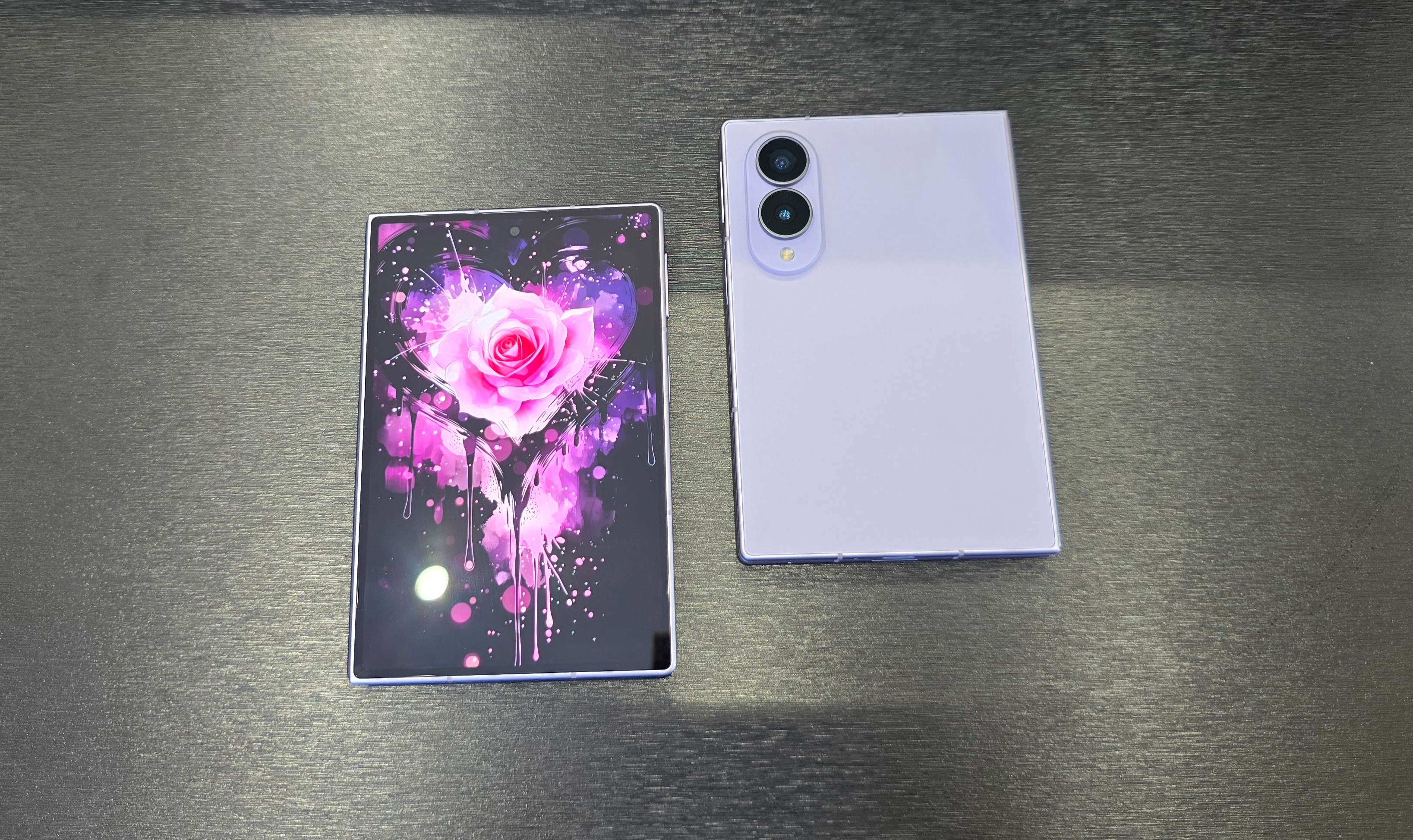 允许一切的发生，一切的发生终有利与我三星阔折叠 Zfold8 浪漫