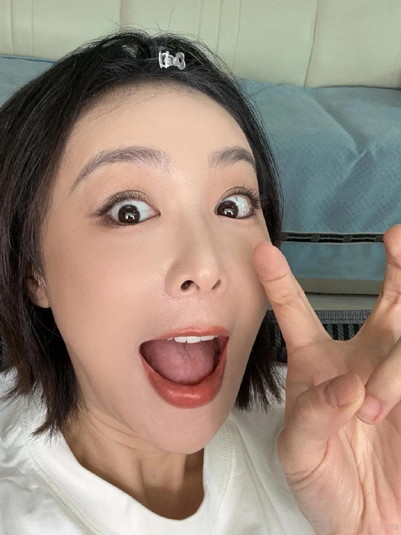 相册里萌萌的叶～#高叶# 
（小hs未截水印致歉）#高叶[超话]# ​