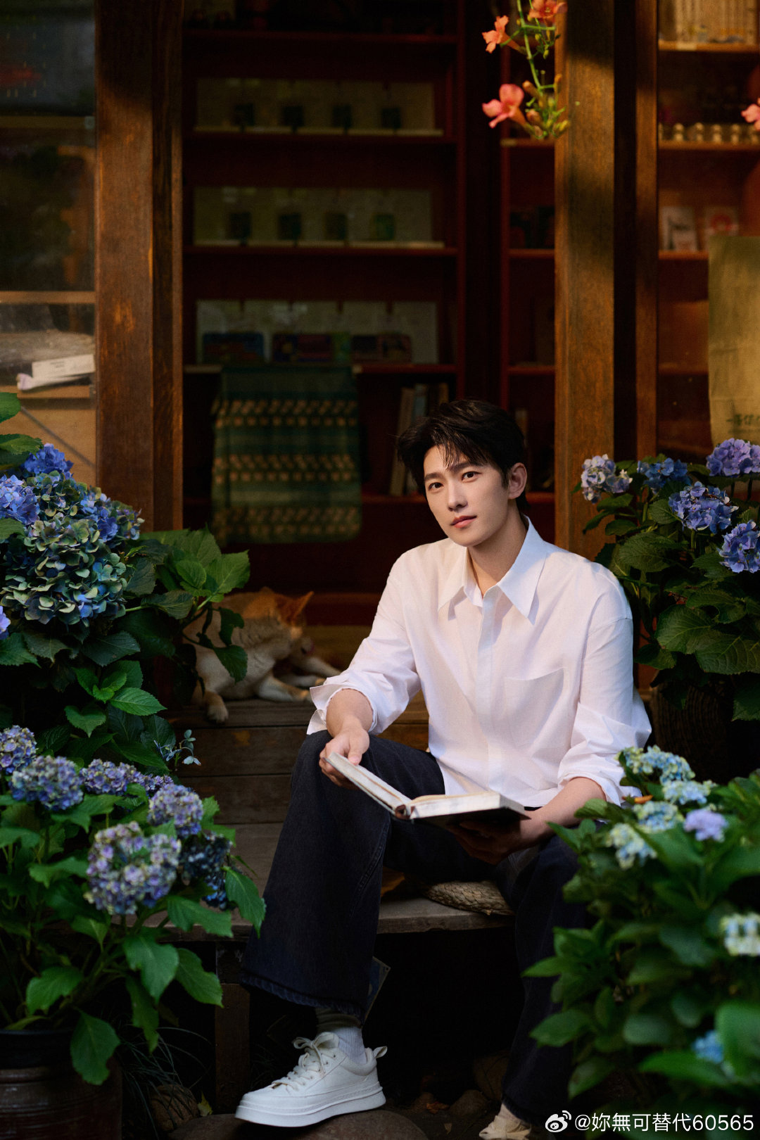 #杨洋0909生日快乐# yy#杨洋雨霖铃# 

你站在雾中，风一吹，整个世界的轮廓都清晰起来。 ​