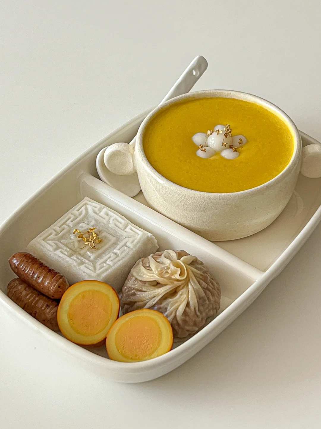 中式早餐🥢南瓜糊🥣烧麦&盐焗蛋&黑胡椒烤肠