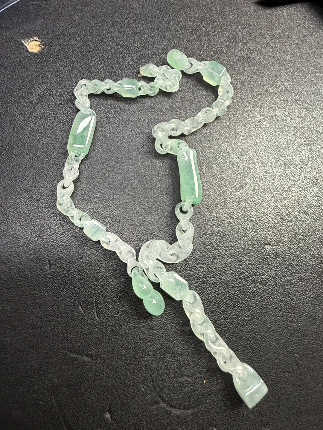 翡翠毛货抛光和成品的区别