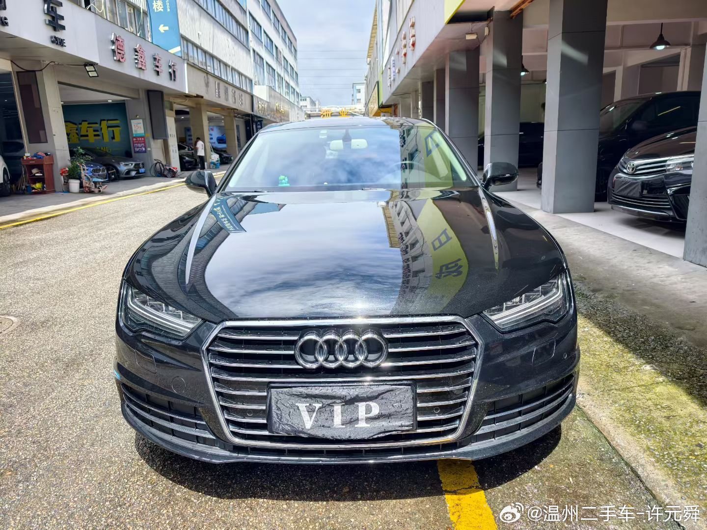 经典溜背轿跑，进口奥迪A7
20​17年上牌11万公里，精品车况
价格便宜 ​现仅售10万多，首付3万开走！ ​