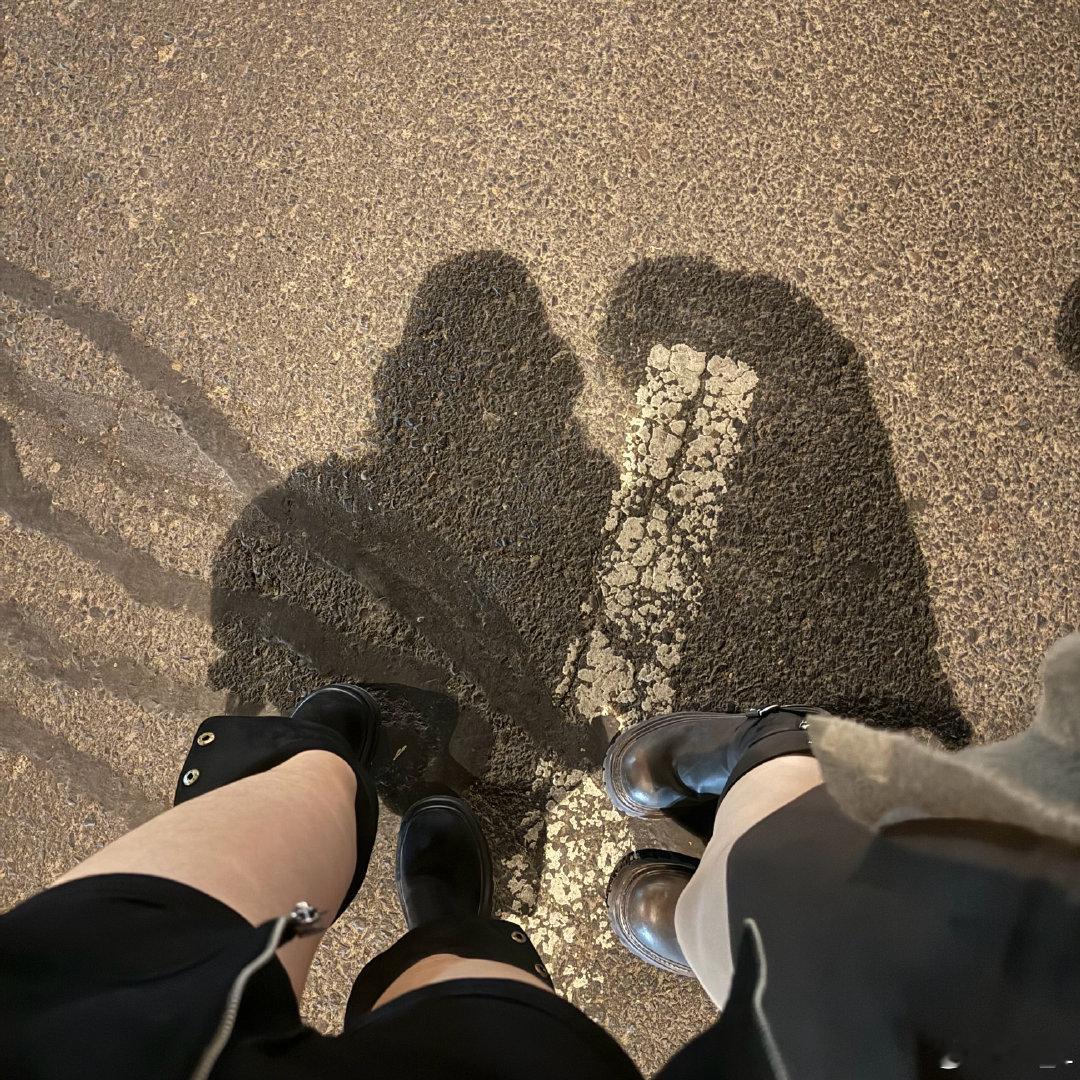 #张凌赫[超话]# 很想辞职 但是家里人都不同意怎么办 哥哥​