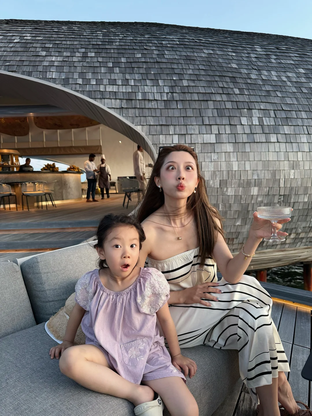 人基础，表情就不基础