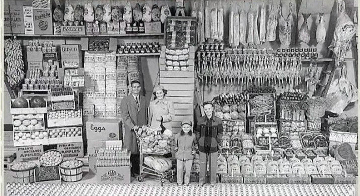 美国堕落了，早已风光不再！     那是在1951年，为了显摆美国的制...