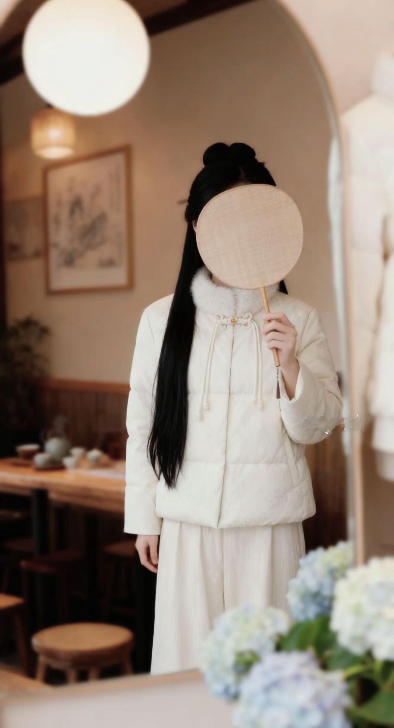 人都一样，弱时慕强，强时慕真，觉时悟空。弱时慕强，是求生的本能；强时慕...