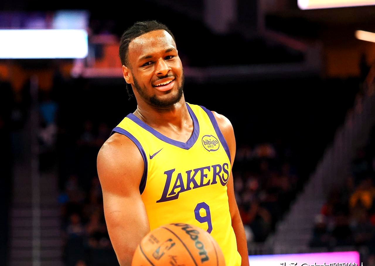 说真的，雷迪克这步棋够狠！    G3关键时刻就把布朗尼推上场，给了整...