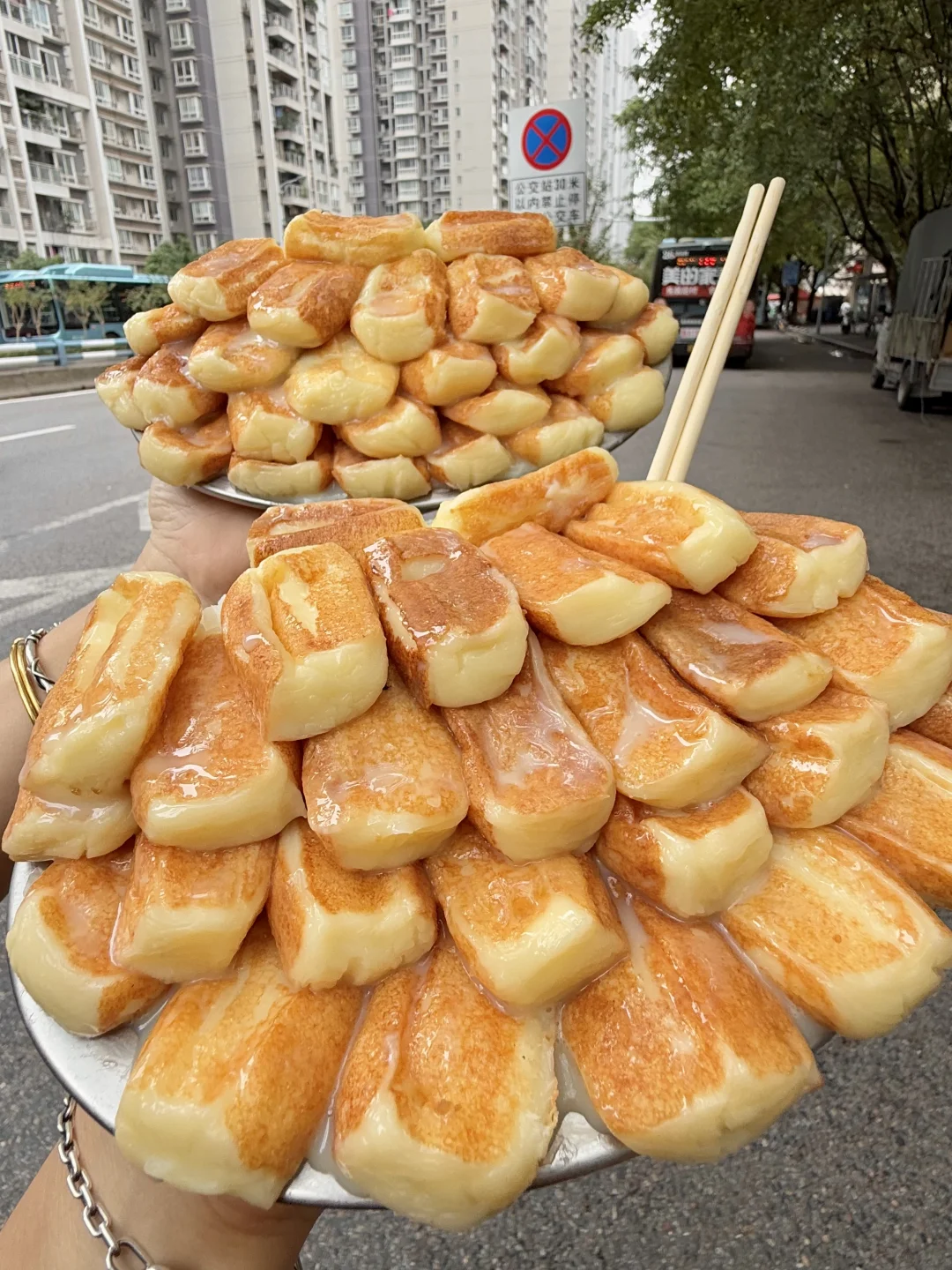 目前重庆北滨路断层好吃的。。。。。