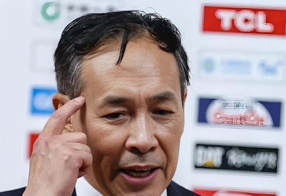 广东男篮在赛季中后期状态下滑，排名掉到第五，需要通过附加赛争夺八强资格...