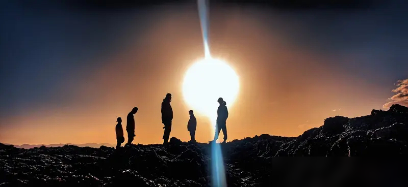 别再吹掘金凯尔特人了，今年总冠军唯一的悬念，就是雷霆自己别受伤。 你...