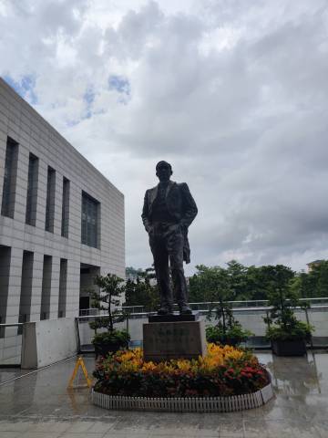 今天考核日是压力与释放压力的一天，去长洲岛，和同学去吃了小炒黄牛肉，太开心啦❤️
