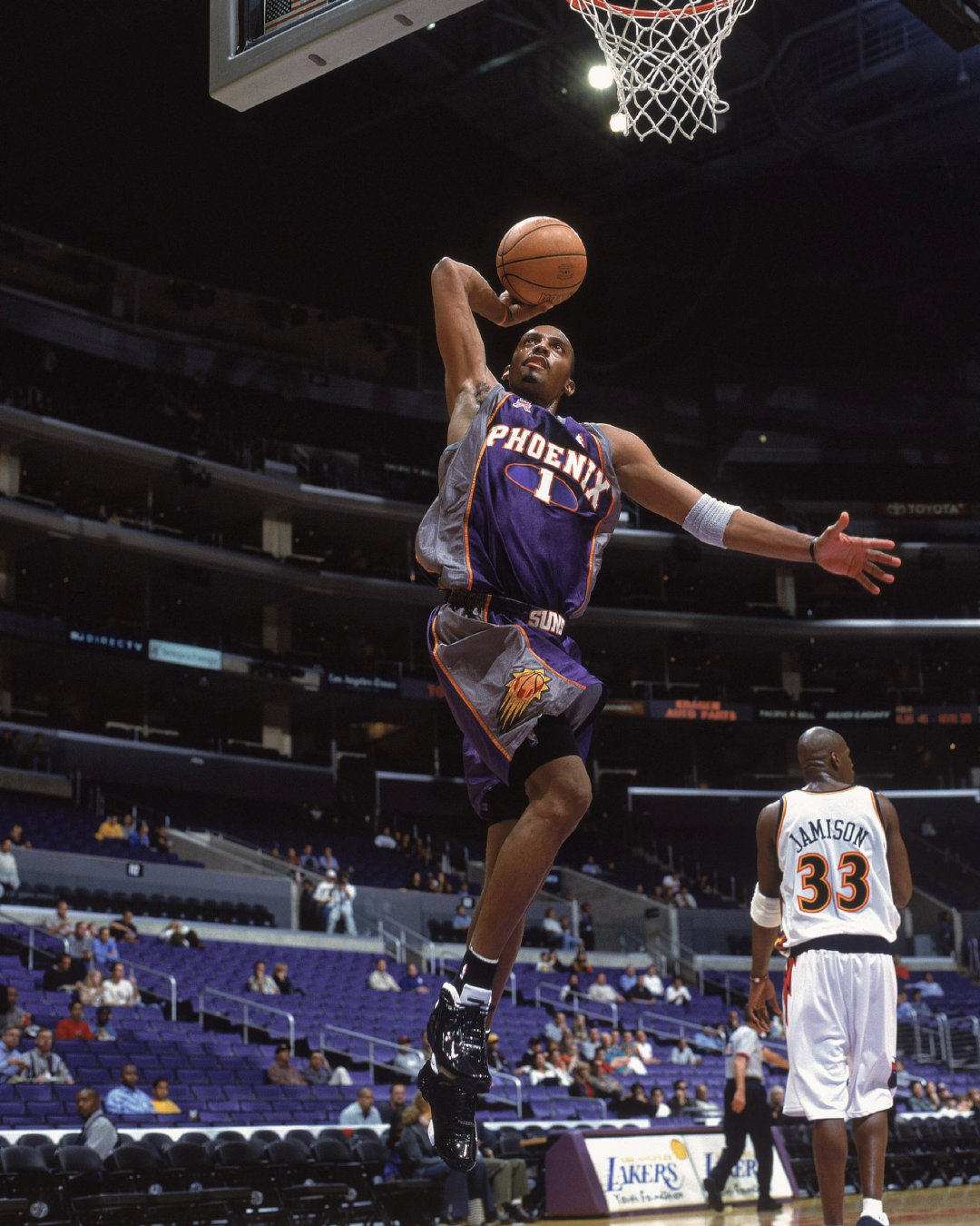 Anfernee Hardaway

#哈达威##nba# ​