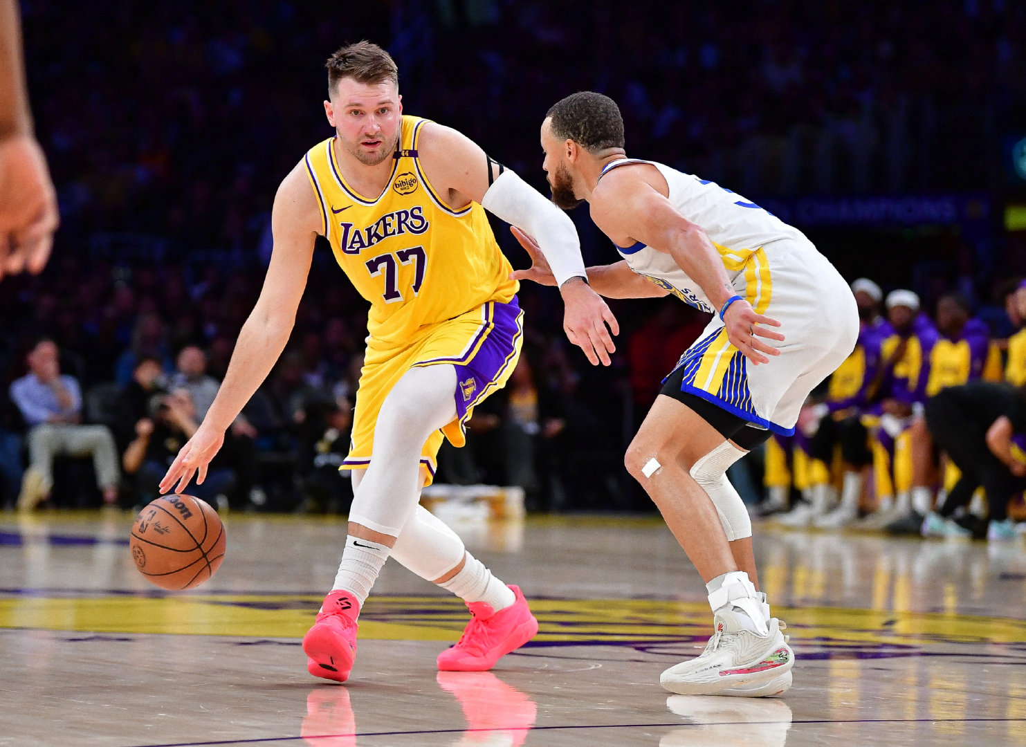Luka Doncic & Stephen Curry

#东契奇##库里##nba# ​