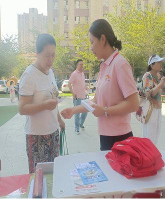 本次进小区营销，跳出营业厅固有服务场景，近距离对接群众实际用网需求。通过面对面宣讲、上门实地服务，既提升了全屋光宽带业务的知晓度，也切实解决居民家庭上网难题，用贴心便民服务，不断提升群众通信服务获得感。​