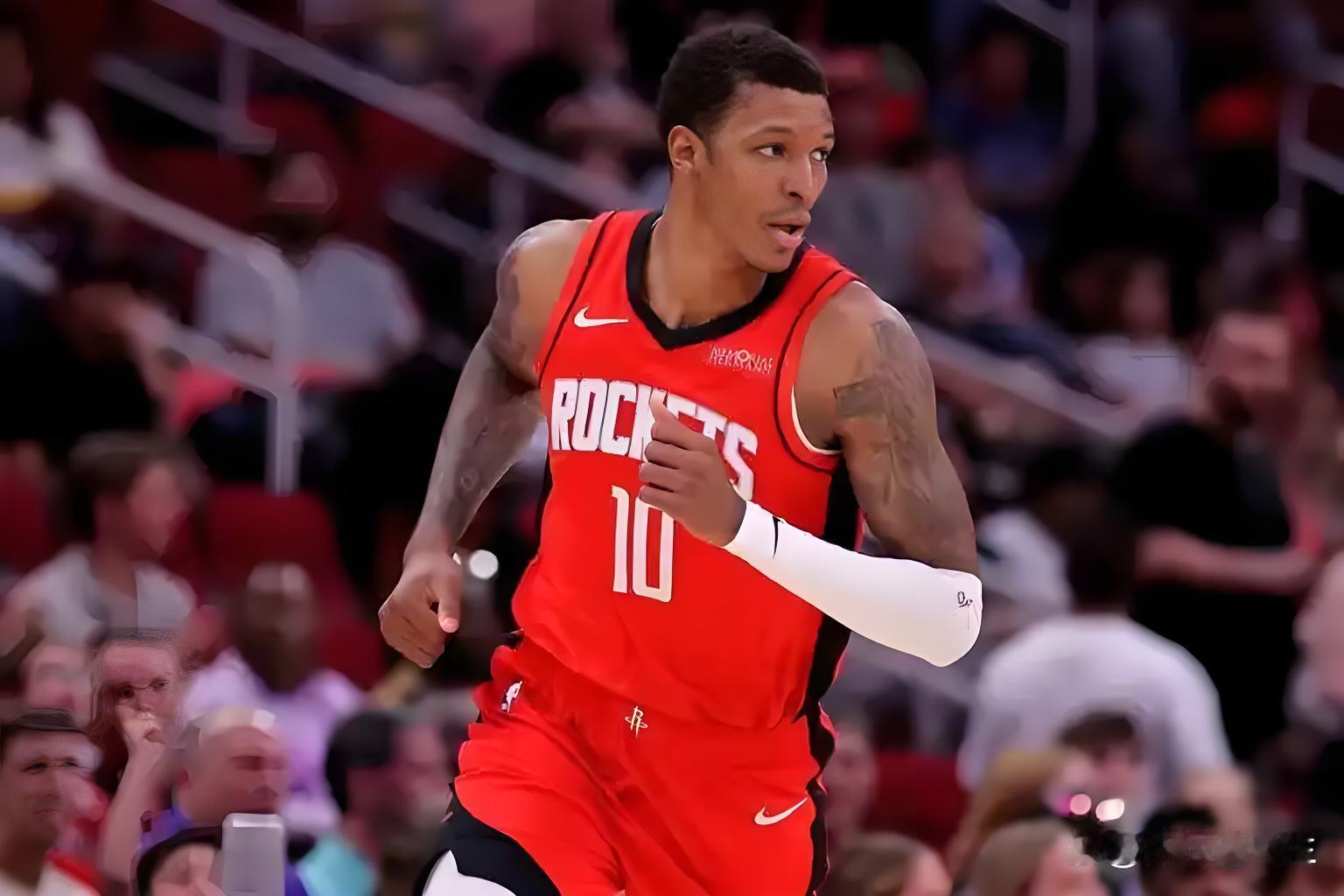 有些球迷吹嘘小贾巴里史密斯比班凯罗强！结果一到季后赛班凯罗化身杀神巨星...