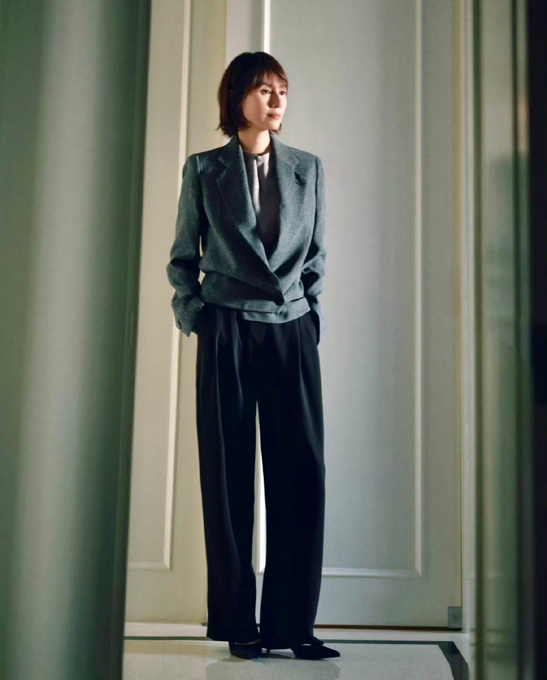 【#人像摄影#】演员袁泉。#胡歌袁弘言承旭袁泉同框# ​​​