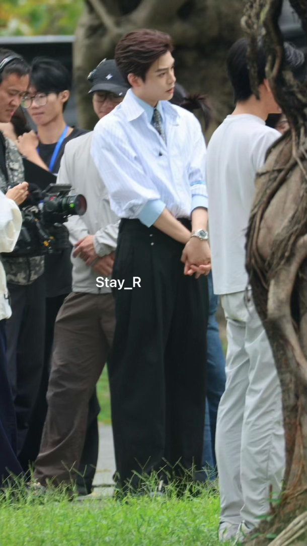 #丁禹兮沈言#｜#﻿丁禹兮爱在无尽夏# 

这个丁兮很可爱💚



期待丁禹兮司宫令赵皑 💚
期待丁禹兮沈言💚

2026/10/06💚 ​