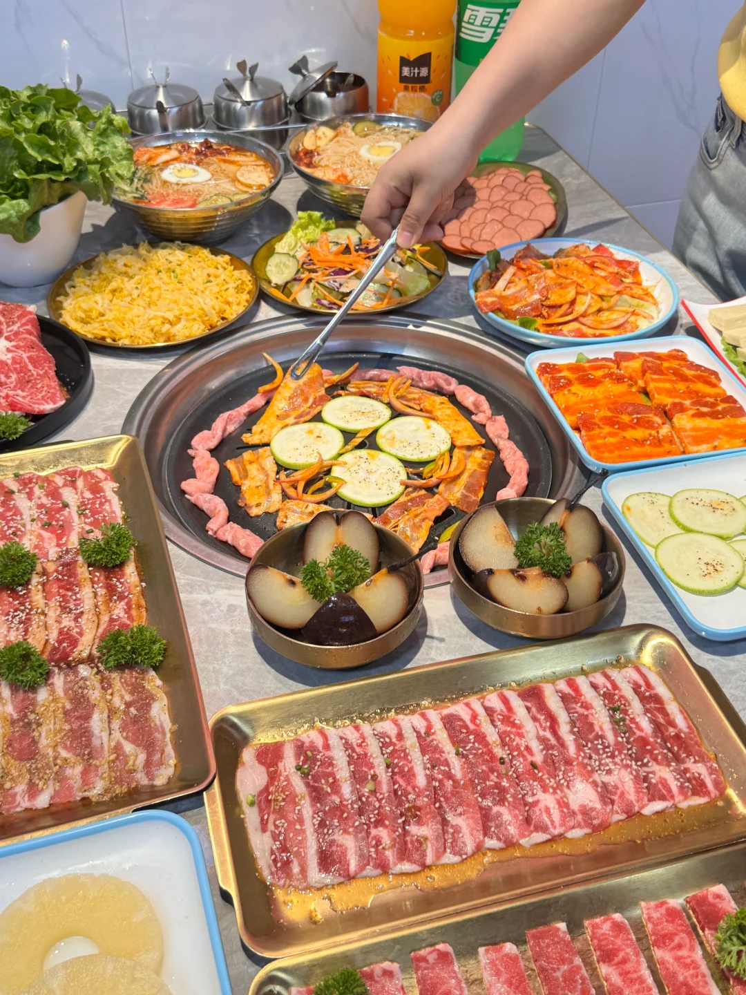 这家烤肉，一口就把我香迷糊了