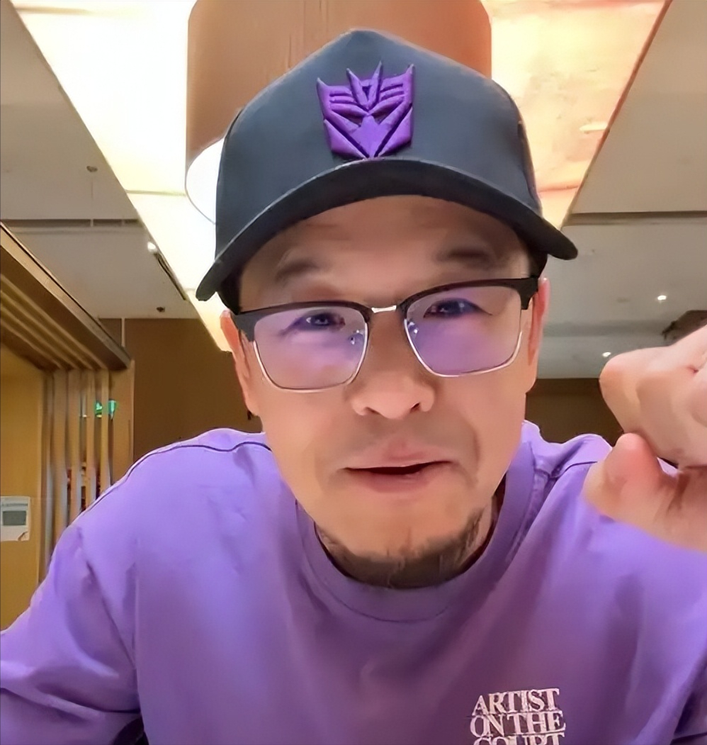 直击要害！宫鲁鸣这次带女篮的水平，究竟该怎么评？中国女篮闯进世界杯八强，却让不少球迷看得直摇头。

问题不是“八强”两个字不够好听，而是碰上真正的强队，我们究竟能把自己的球打出来几成。

先看结果：中国队本届世界杯3胜2负，赢了捷克、意大利和波多黎各，输给美国和法国。两场败仗分别是61比94、61比