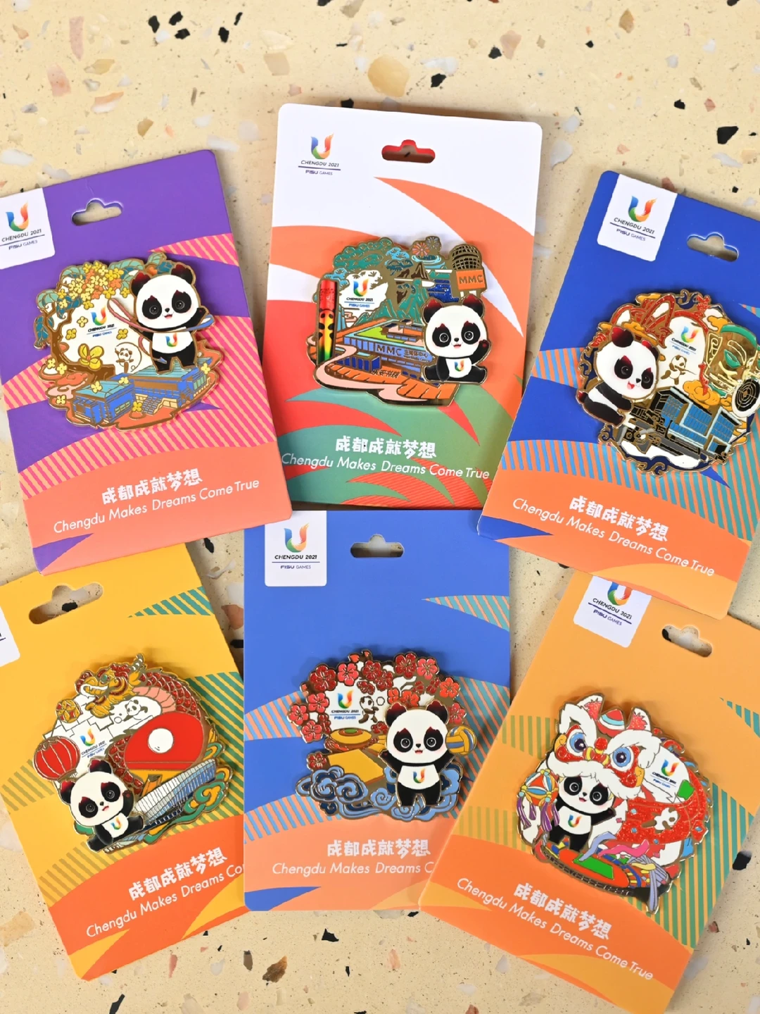 成都大运会限定徽章，这是不是最好看的6枚？