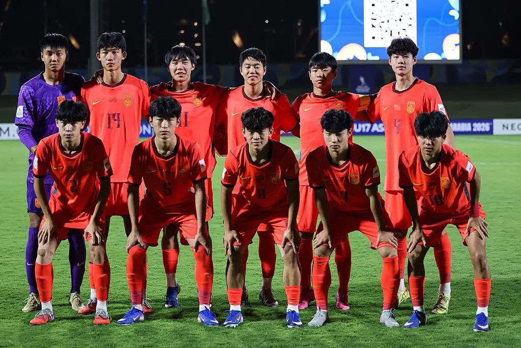 U17国足（2009年龄段）凭借着帅惟浩与谢晋的入球，以2∶0完胜澳...