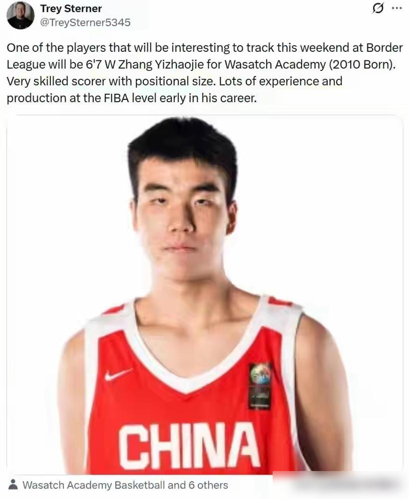张懿赵杰美高首秀，22分，11投7中，三分5中4。瓦萨奇学院81比53把对面拉米拉达高中碾了。重点不是得分，是全场就1次失误，还来了个单手劈扣。
16岁的小孩，第一次打美高，防守强度、对抗级别、队友默契全是新的。他一点不慌，空位三分等着就进，不硬打，不瞎冲，该传传该突突。能发起，能终结，打法干净得