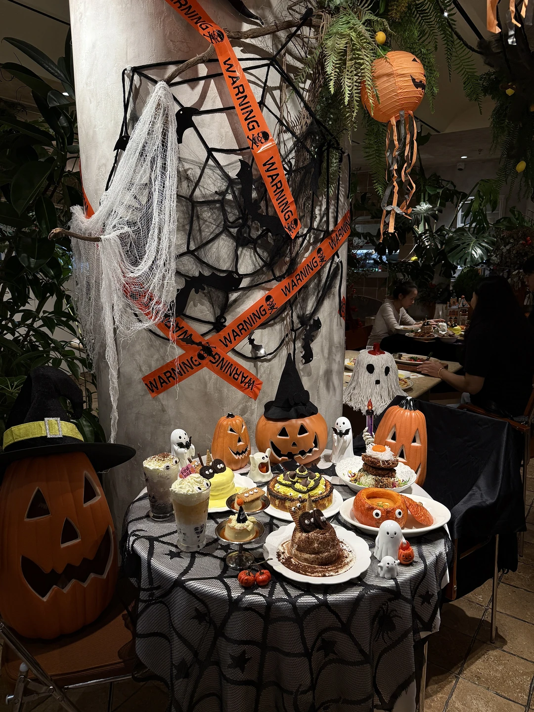 西湖边新出的！万圣节限定快去👻🎃！！！ ！