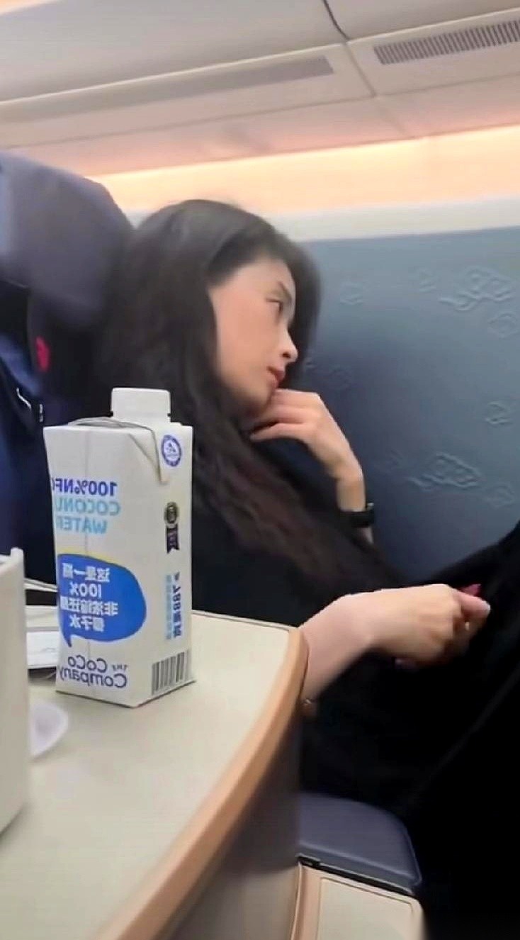 我今天算是彻底明白了。 女明星这个物种，真的不能用普通人的标准去衡量。...