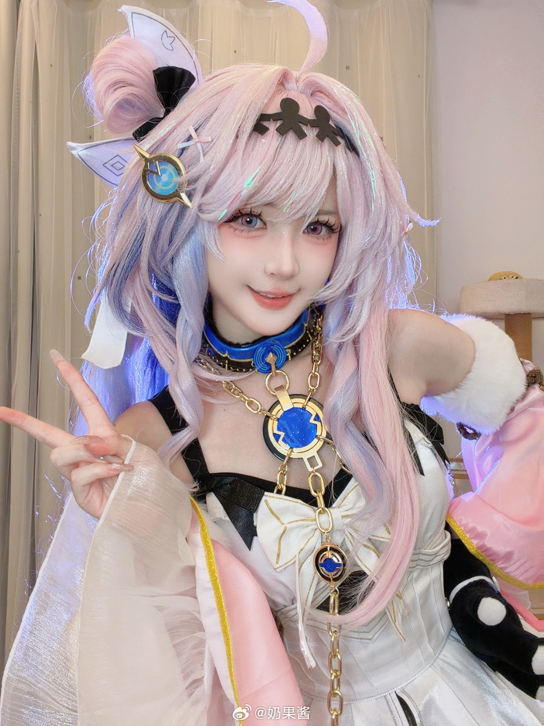 粉头发的妹妹！ ​​​