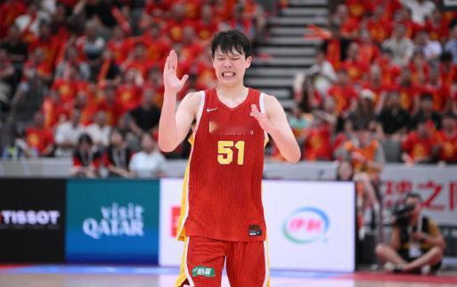 #中国男篮绝杀黎巴嫩男篮#世亚预焦点战中国男篮89-87两分险胜黎巴嫩，拿下这场关键胜利后以5胜3负积13分的成绩稳居小组第三。杨瀚森砍下19分9篮板的准两双，全队咬到最后一刻的韧性太提气。[鼓掌] ​