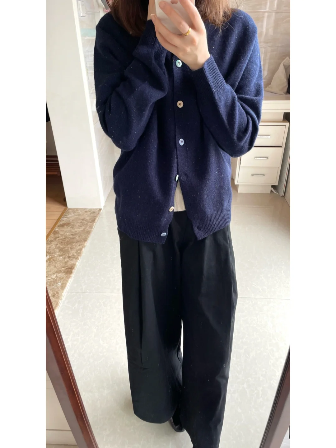 穿穿彩点蓝