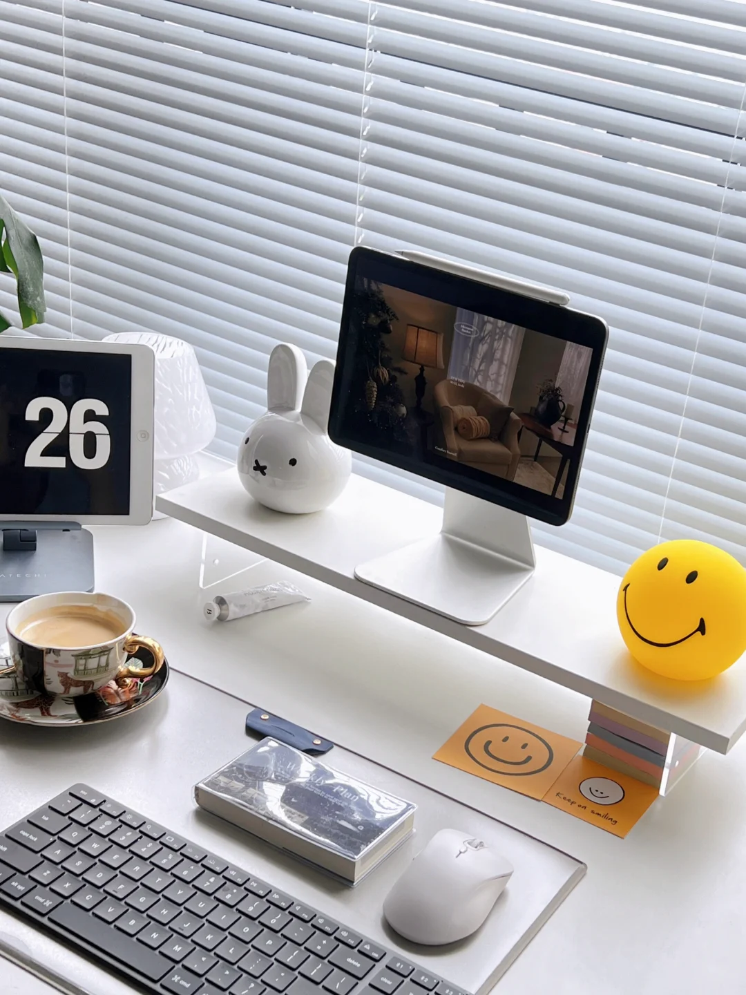 书桌日常｜氛围感ins风书桌布置分享