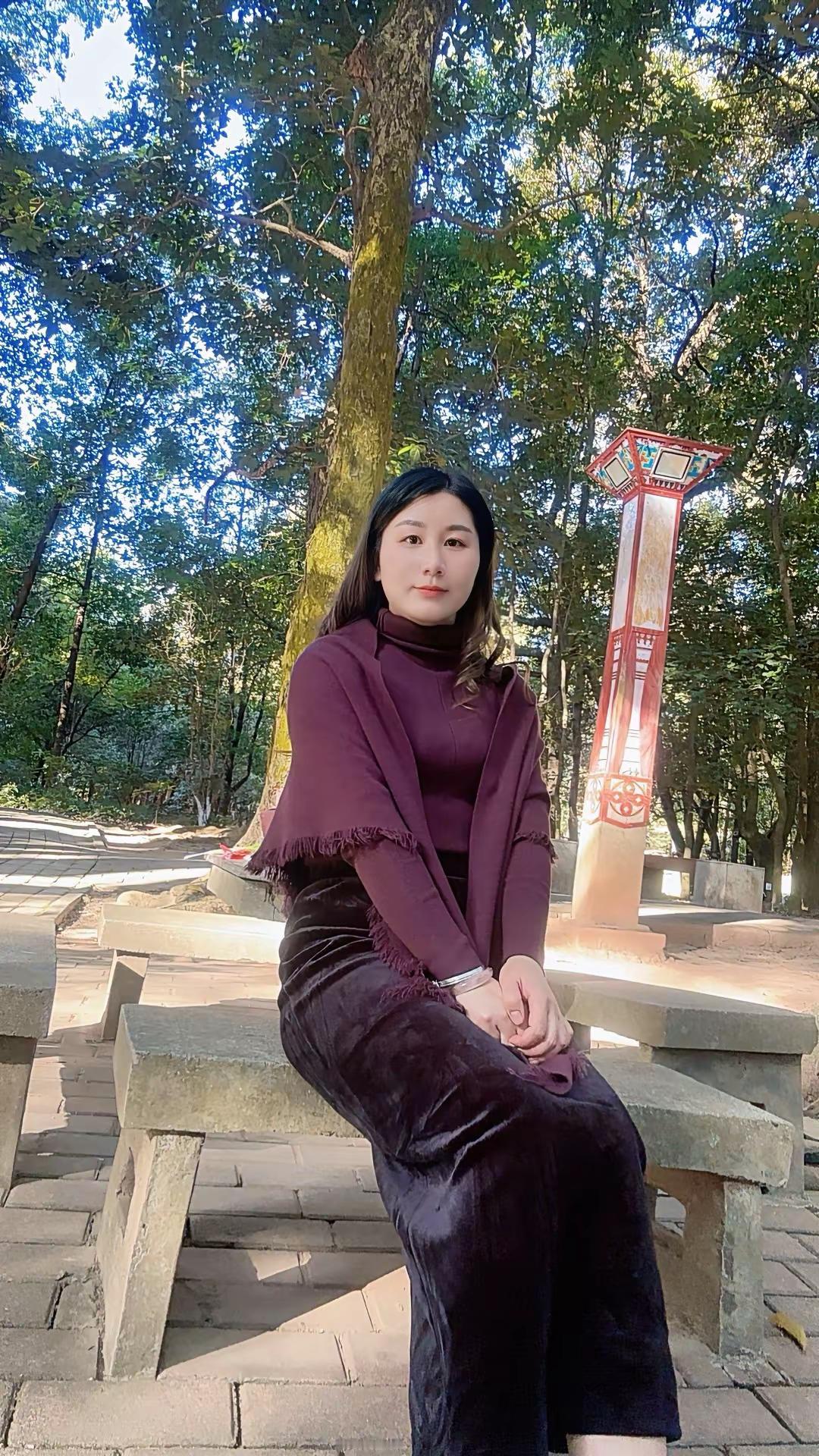 女人的精致，是骨子里的从容与优雅。