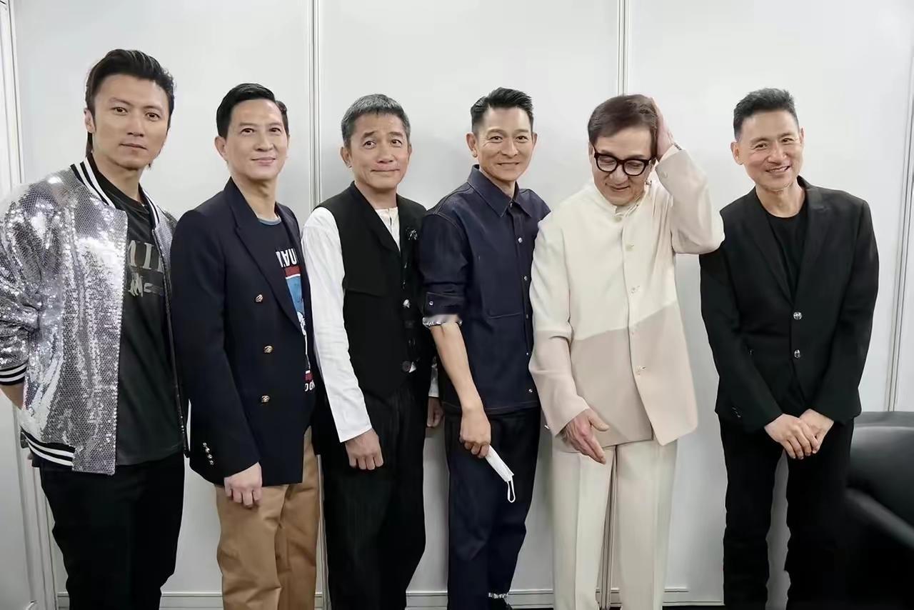 刘德华得了五次影帝，而张学友得了零次影帝。歌唱方面，刘德华也不比张学友差，那为什么很多人就是喜欢张学友？？？