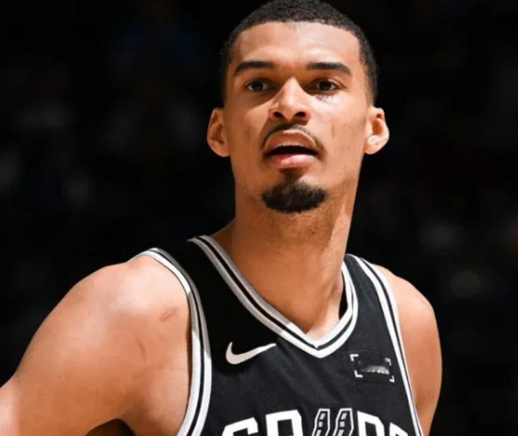 美记：首次季后赛就带领马刺重返总决赛，文班时代已经到来  今日NBA季...
