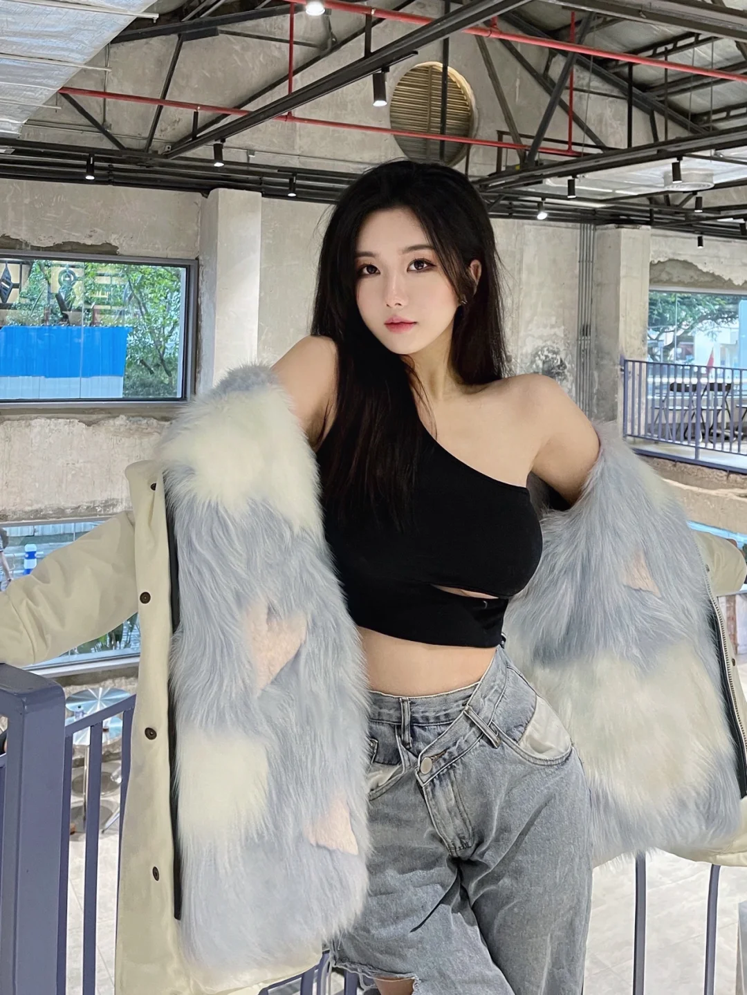 终于快到可以穿皮草的季节啦！