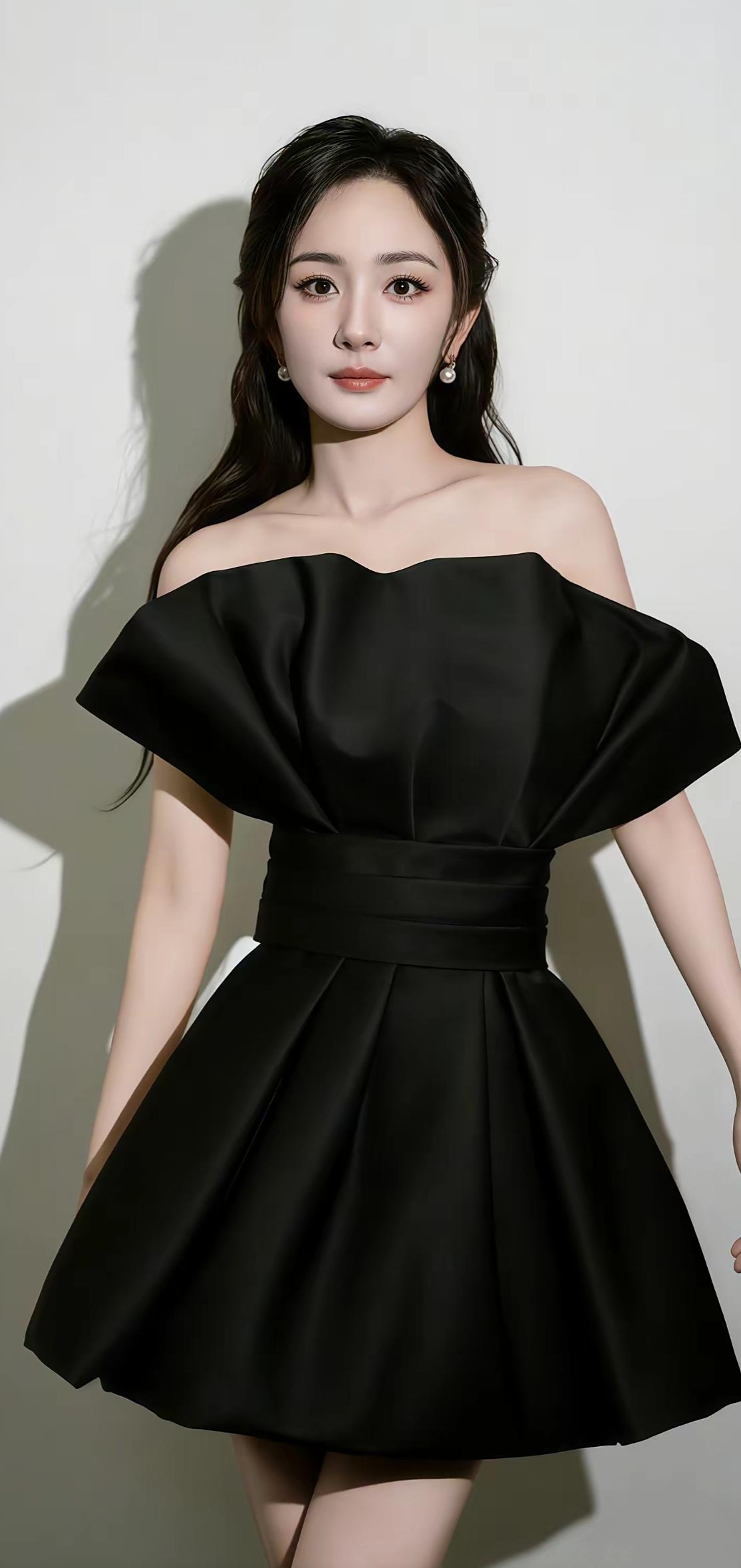 女神杨幂，性感高清壁纸，火辣迷人，魅力十足[赞][赞][送自己一朵花]...