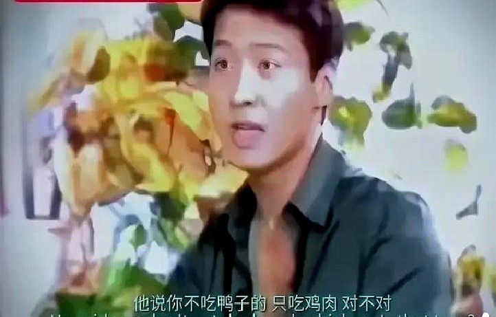 蔡康永这辈子录节目，大概就栽过这一次跟头。

早年访谈里，蔡康永又拿旧绯闻调侃黎明，还加了句“大家都懂的”。黎明不紧不慢甩出一句双关：“挑食没关系，别硬说自己什么都吃。”现场足足安静了两秒，蔡康永只能打哈哈强行转聊电影。

下台后助理抱怨黎明过分，黎明回得极干脆：他问我私事时，可没觉得过分。

半年
