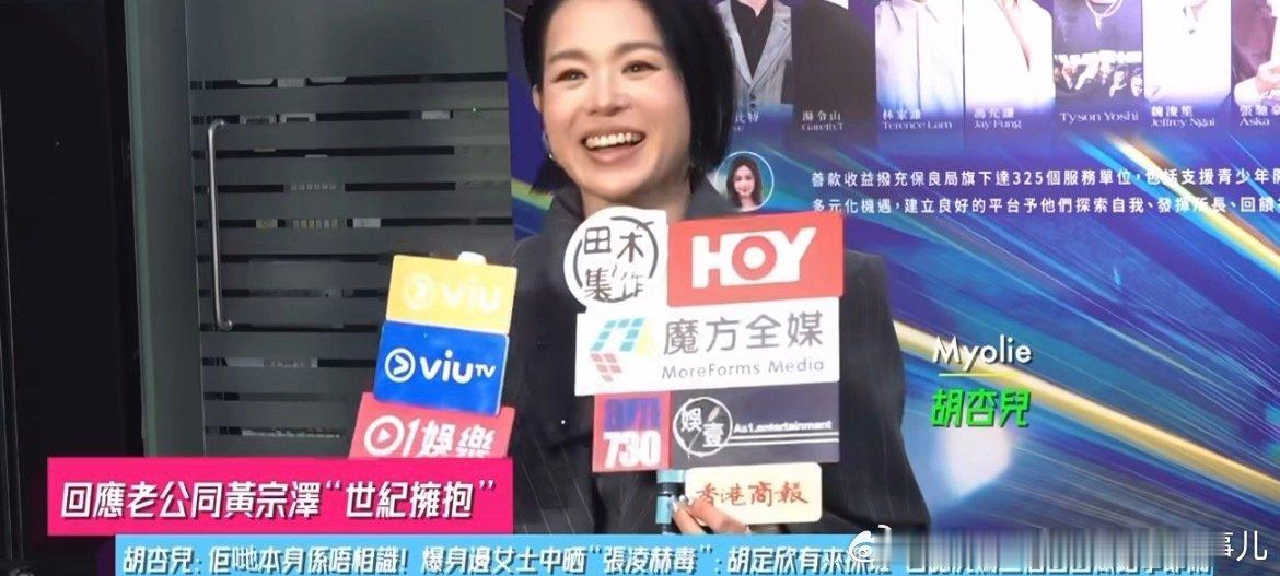 和平分手后再结婚的，又不是仇人，我觉得没什么，而且隔了很多年了，什么都...