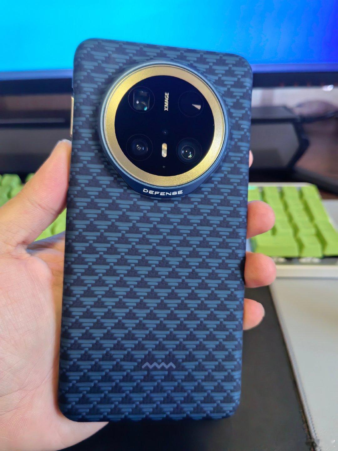 #华为Mate90系列影像配置##华为mate90# 

时间过得真快mate90还有一周就要来了，不知不觉mate70pro+已经要落后两代了吗…还记得第一次见你 这钢丝球配色直接把我吸引住了 还有初代红枫影像的惊艳表现[二哈]#华为[超话]# ​