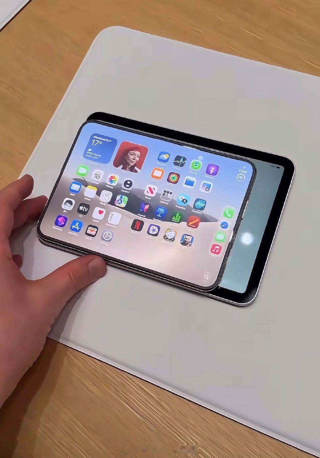 iPhoneDuo就代表
苹果明明可以做小黑边
但对于iPadmini
它就是不…… ​