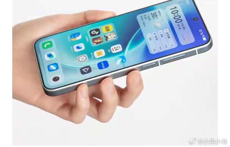 前置5000万像素主摄像头，后置2亿像素三星HPB主摄像头+5000万像素超广角摄像头+5000万像素3倍长焦摄像头，拥有蔡司影像和V3+影像芯片，长焦和主摄拍照能力都很强。正面采用6.31英寸1.5k直屏，支持4500nit局部峰值亮度、超声波指纹，机身长150.57毫米、宽71.92毫米、厚7.95毫米、重190克，有金属边框、 ​