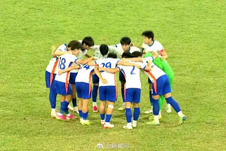 【#泰山B队冲甲关键战不容有失#】#泰山队3名小将有望驰援B队# 山东泰山B队即将迎来“冲甲”关键战。10月26日下午，泰山B队将迎来中乙联赛第二十八轮比赛，坐镇主场枣庄市文体中心体育场迎战江西庐山。这场比赛原定于10月24日下午进行，10月23日，中乙联赛官方宣布，经山东泰山足球俱乐部、山东赛区共同 ​