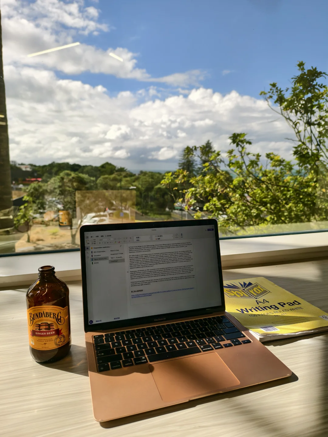 犯拖延症时，怎么阻止自己狂刷手机