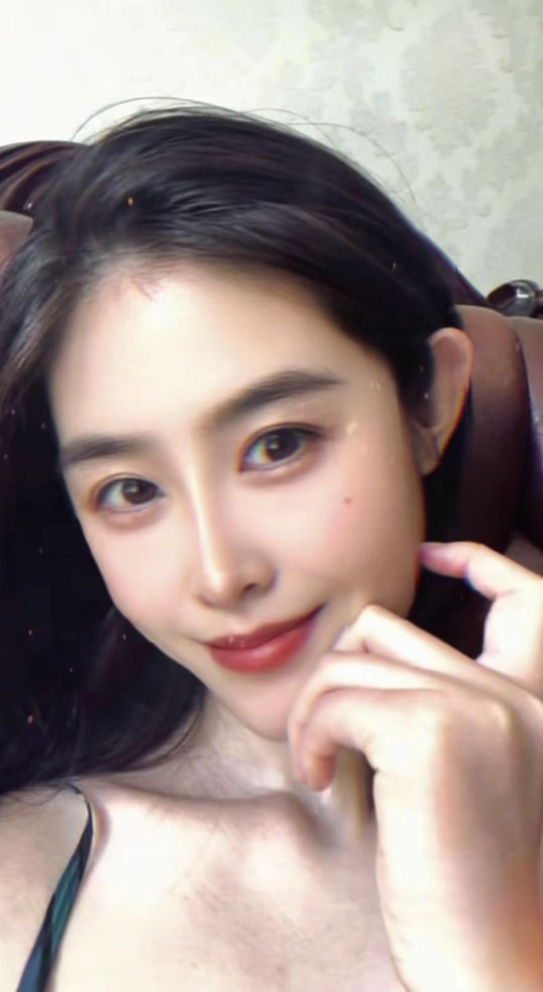 <p>美女 慵懒松弛感 第一个作品 温柔甜美风 打开美好生活 <!--...