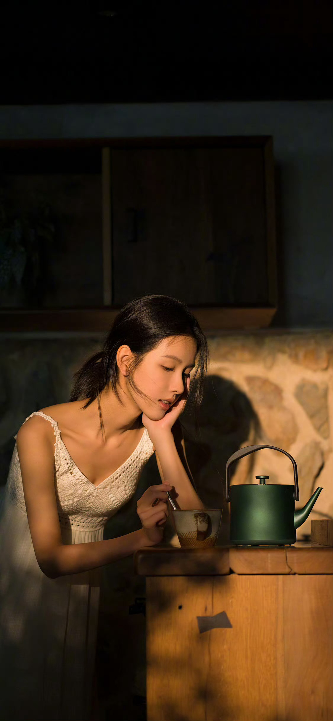 #言情小说[超话]##热门小说推荐##小说推荐##小说##言情小说推荐# 
9.30今日推荐📚：更新番外小说合集🔥

D： 
K：

1.《霸总让我坐在宾利上哭（岁欲）》.txt
2.《春风藏情（袖刀）》.txt
3.《嫡小姐靠读心屡破奇案（云间有梦）》.txt
4.《扶贫公主（夜笑 ​