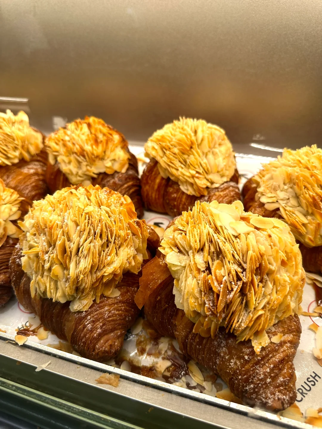 上海打卡/这家的面包看着不错哦