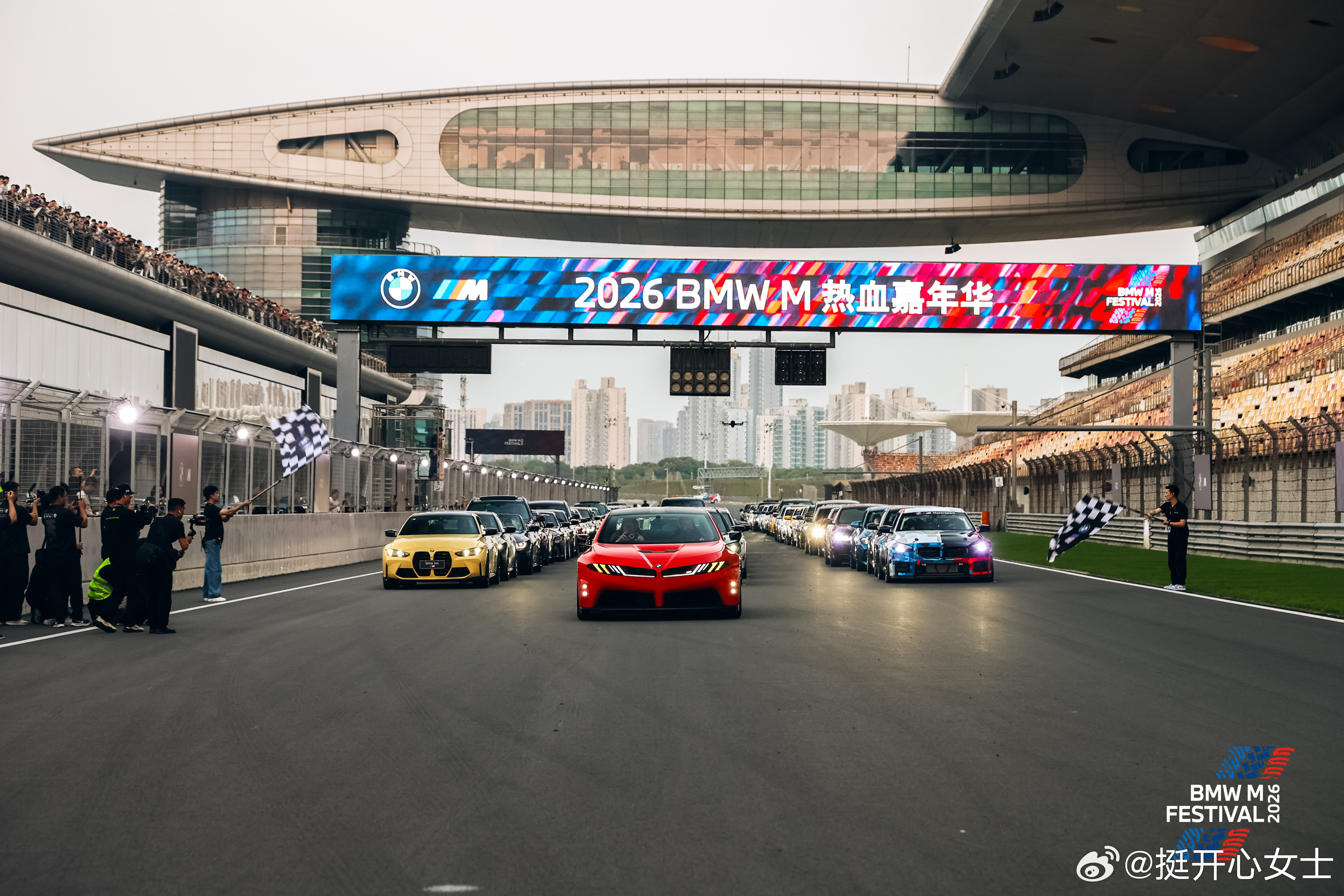 BMW MMMMM
🩵💙❤️
#kk发点plog# ​